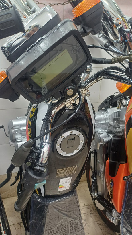 موتور سیکلت دینو ۲۰۰ با ترمز abs خشک ۱۴۰۵